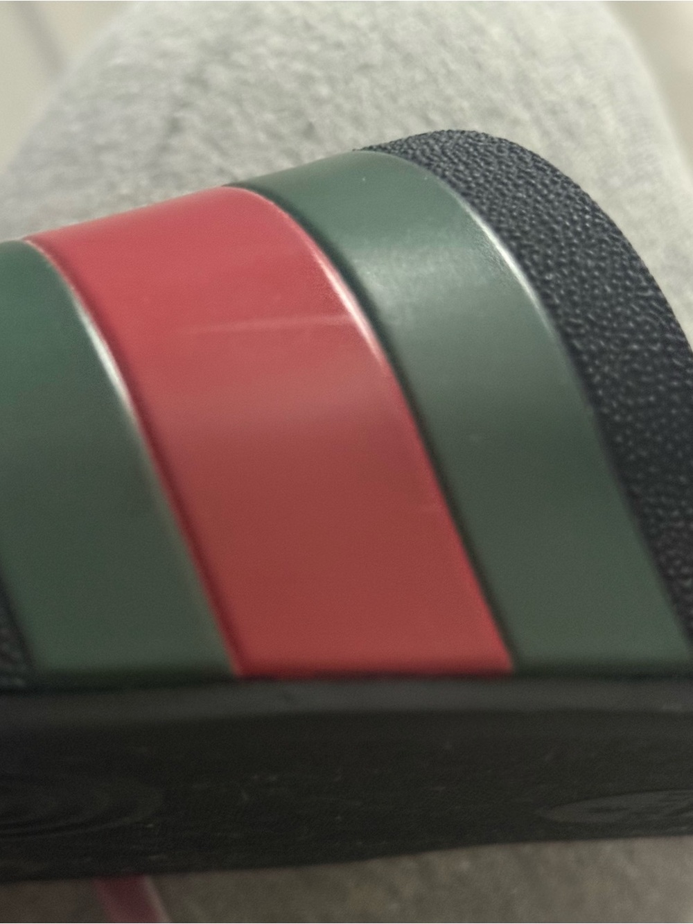 Gucci Slide Sandals with Green and Red Stripes - Picture 6 of 8